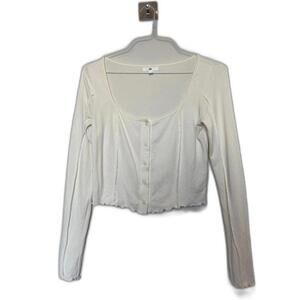 Chic Cream Cropped Long Sleeve Button-Up Top‎